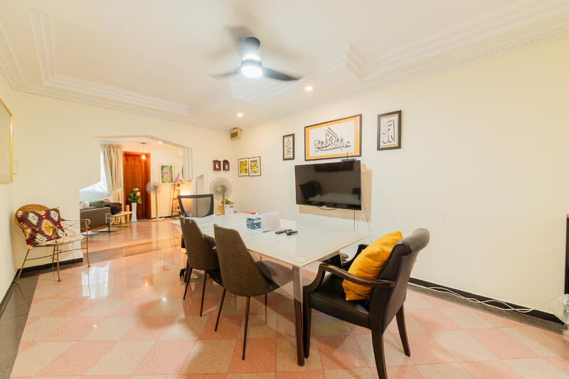 For Sale - 352 Tampines Street 33