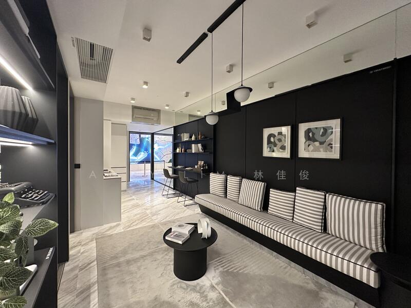 The Landmark Condominium For Sale at S$ 1,500,000 | PropertyGuru Singapore - Living Room