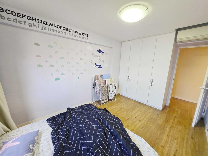 For Sale - 585 Woodlands Drive 16