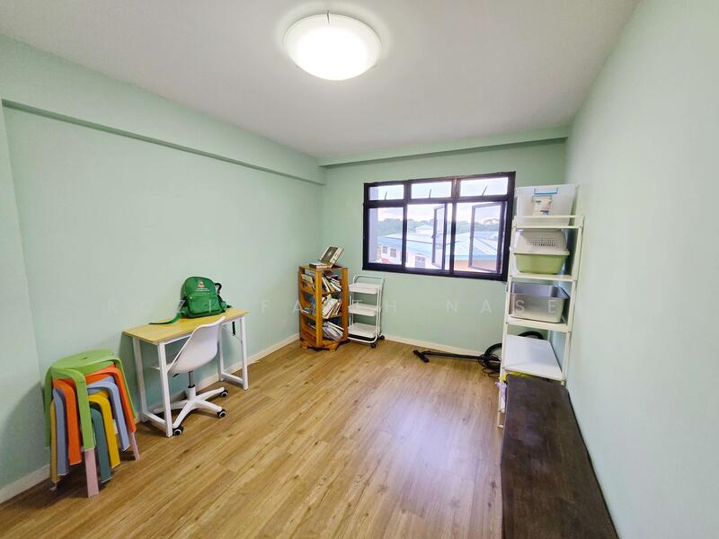 For Sale - 585 Woodlands Drive 16