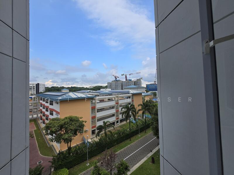 For Sale - 585 Woodlands Drive 16