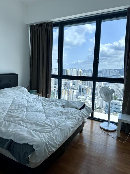J Gateway, , 2 Bedrooms, 689 sqft, Condominium For Rent, by Bee Yeo, 500039294 - Master Bedroom - PropertyGuru.com.sg