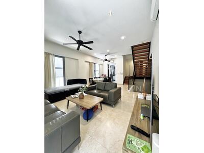 For Sale - Estrivillas