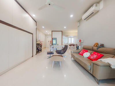 For Sale - Duchess Crest