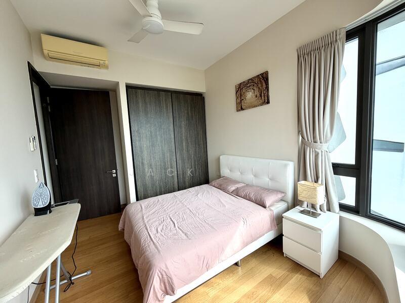 Cape Royale Condominium For Sale at S$ 3,595,000 | PropertyGuru Singapore - Bedroom