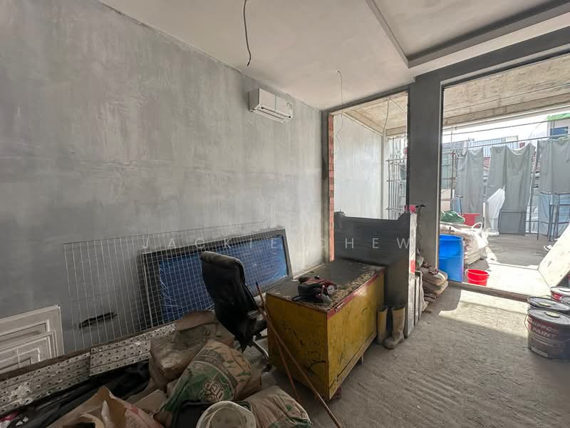 ❤️GIANT⚡️Brand New 4 Lvls Inter-Terrace in Sembawang Hills Estate w Attic & Lift!, Upper Thomson Road/ Casuarina Road/ Sembawang Hills Drive, 6 Bedrooms, 3,648 sqft, Terraced House For Sale, by Jackie Chew, 500039426 - Interior - PropertyGuru.com.sg