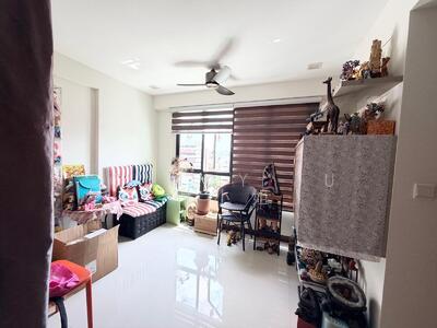 For Sale - 63 Greentops @ Sims Place
