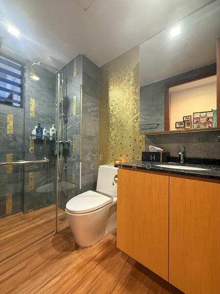Tanglin View Condominium For Sale at S$ 2,510,000 | PropertyGuru Singapore - Bathroom