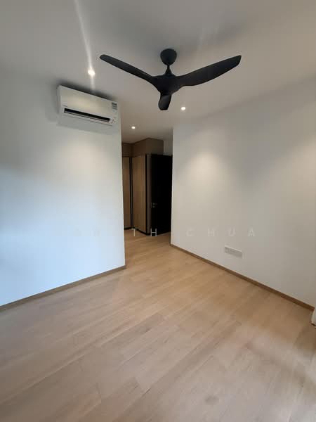 Jervois Mansion, 12 Jervois Close, 4 Bedrooms, 1,539 sqft, Condominium For Rent, by Gareth Chua, 500039702 - Master Bedroom - PropertyGuru.com.sg