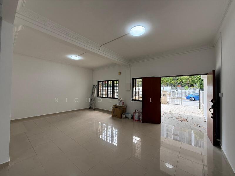 For Rent - Inter-Terrace Right Next To Katong V and i12 Katong 5 mins walk to Marin Parade MRT