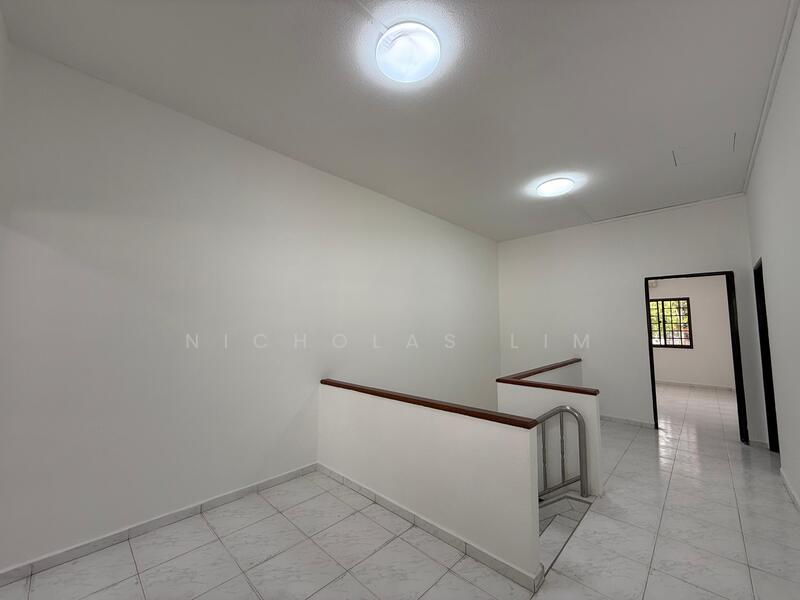 For Rent - Inter-Terrace Right Next To Katong V and i12 Katong 5 mins walk to Marin Parade MRT