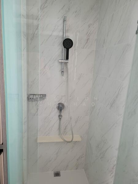 Jewel @ Buangkok Condominium For Sale at S$ 1,650,000 | PropertyGuru Singapore - Bathroom