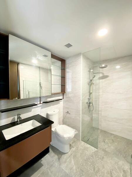 Normanton Park Condominium For Sale at S$ 980,000 | PropertyGuru Singapore - Bathroom
