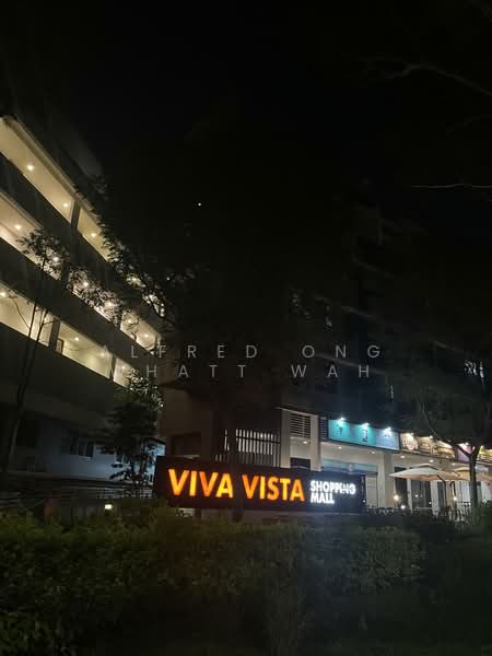 Viva Vista, 3 South Buona Vista Road, 1 Bedroom, 323 sqft, Apartment For Rent, by Alfred Ong Whatt Wah, 500039748 - Ground floor shops & eateries - PropertyGuru.com.sg