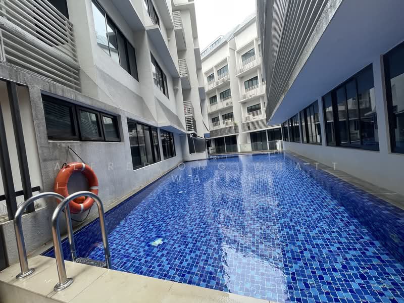 Viva Vista, 3 South Buona Vista Road, 1 Bedroom, 323 sqft, Apartment For Rent, by Alfred Ong Whatt Wah, 500039748 - Swimming Pool - PropertyGuru.com.sg