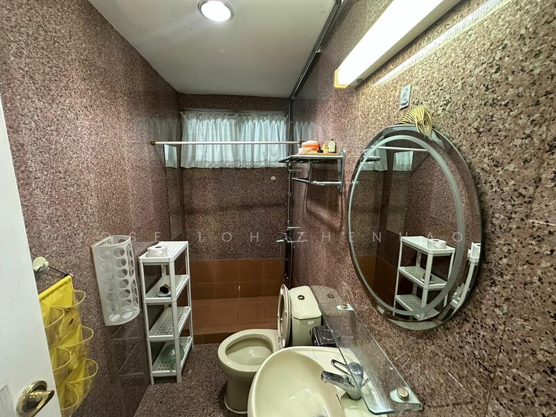 848 Dunearn Estate Semi-Detached House For Sale at S$ 7,800,000 | PropertyGuru Singapore - Bathroom