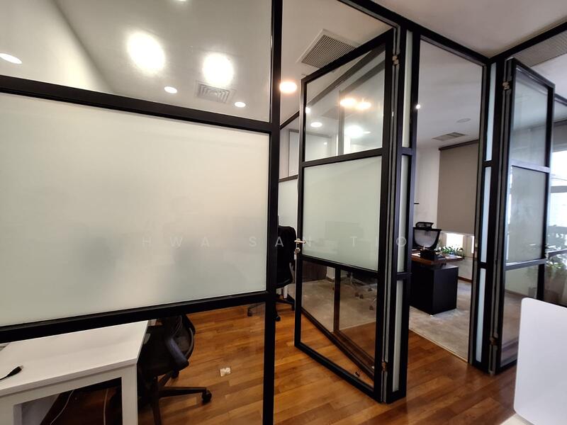 ❤️Shophouse ⭐Renovated ⭐fitted ⭐high ceiling ⭐efficient layout @ Tras Street, Tras Street, Boat Quay / Raffles Place / Marina, 1,700 sqft, Shop / Shophouse For Rent, by Hwa San TIO, 500039763 - Study - CommercialGuru.com.sg