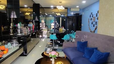 For Sale - Lake Life