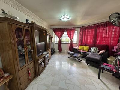 For Sale - 447 Hougang Avenue 10