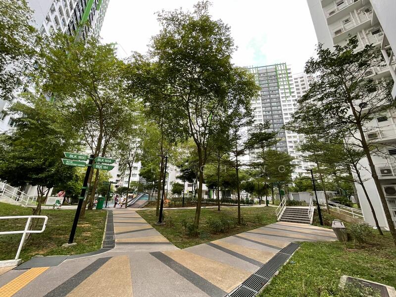 183B Woodlands Street 13 HDB Flat For Sale at S$ 700,000 | PropertyGuru Singapore - Playground