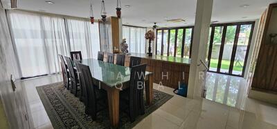 For Sale - C.H.E.A.P Semi Detached at Sennett Road! $300psf below past transacted!