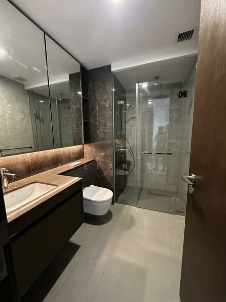 Tembusu Grand, 94 Jalan Tembusu, 1 Bedroom, 527 sqft, Condominium For Rent, by Julian Li, 500039874 - Bathroom - PropertyGuru.com.sg