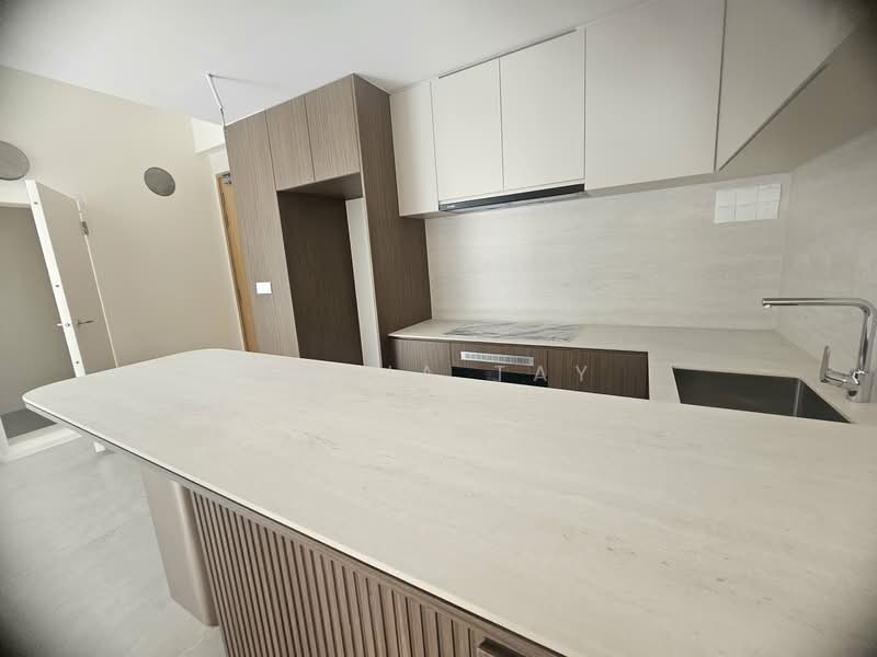 The Shorefront, 165A Jln. Loyang Besar, 3 Bedrooms, 926 sqft, Apartment For Sale, by Jodia Tay, 500039883 - Kitchen - PropertyGuru.com.sg
