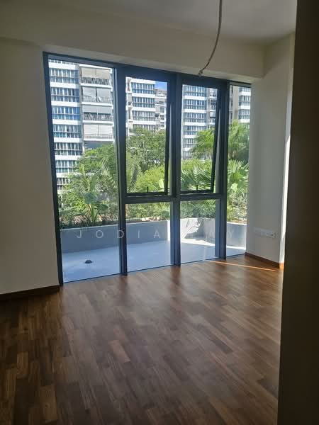 The Shorefront, 165A Jln. Loyang Besar, 3 Bedrooms, 926 sqft, Apartment For Sale, by Jodia Tay, 500039883 - Balcony - PropertyGuru.com.sg
