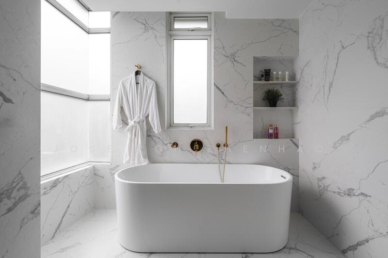 Binjai Crest Terraced House For Sale at S$ 3,398,000 | PropertyGuru Singapore - Bathroom