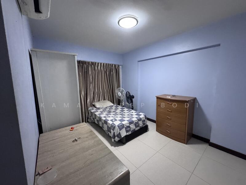 For Rent - 869B Tampines Avenue 8