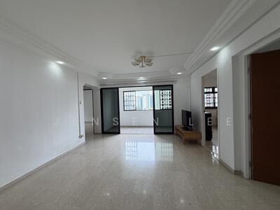 For Sale - 335 Sembawang Close