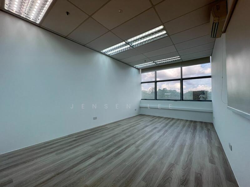 Wcega Tower, 21 Bukit Batok Crescent, 969 sqft, Light Industrial (B1) For Sale, by Jensen Lee, 500039966 - Interior - CommercialGuru.com.sg