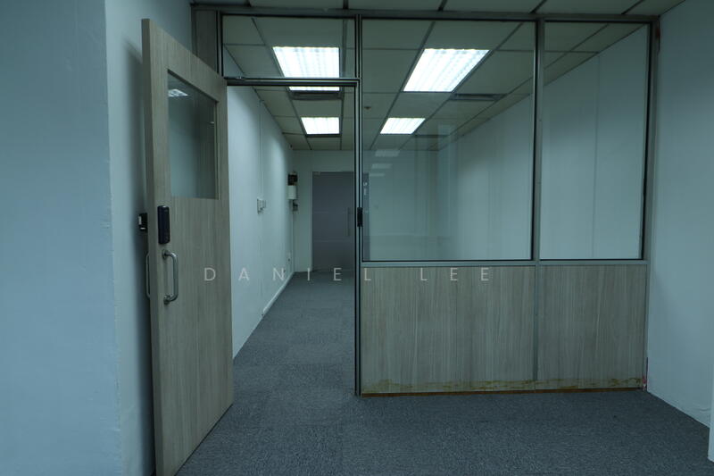 High Street Plaza, 77 High Street, 388 sqft, Office For Sale, by Daniel Lee, 500039981 - Corridor - CommercialGuru.com.sg