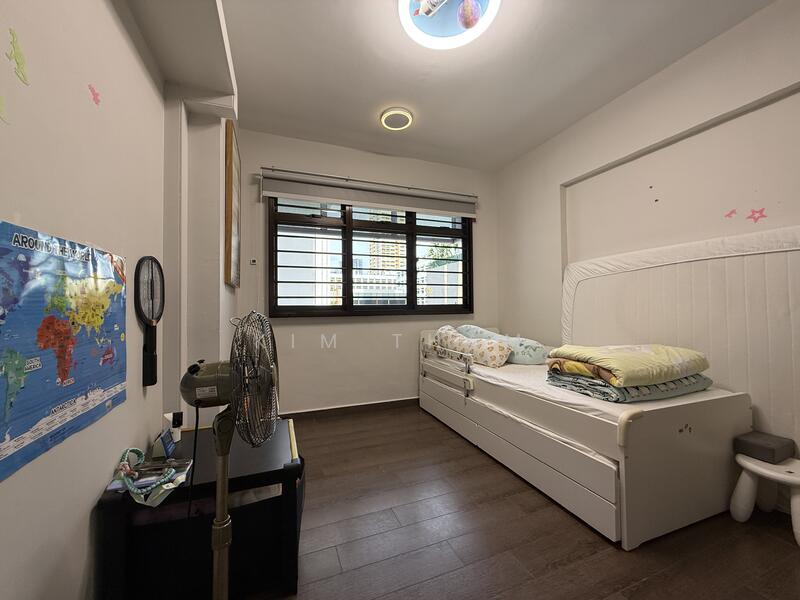 813 Jellicoe Road HDB Flat For Sale at S$ 1,050,000 | PropertyGuru Singapore - Bedroom