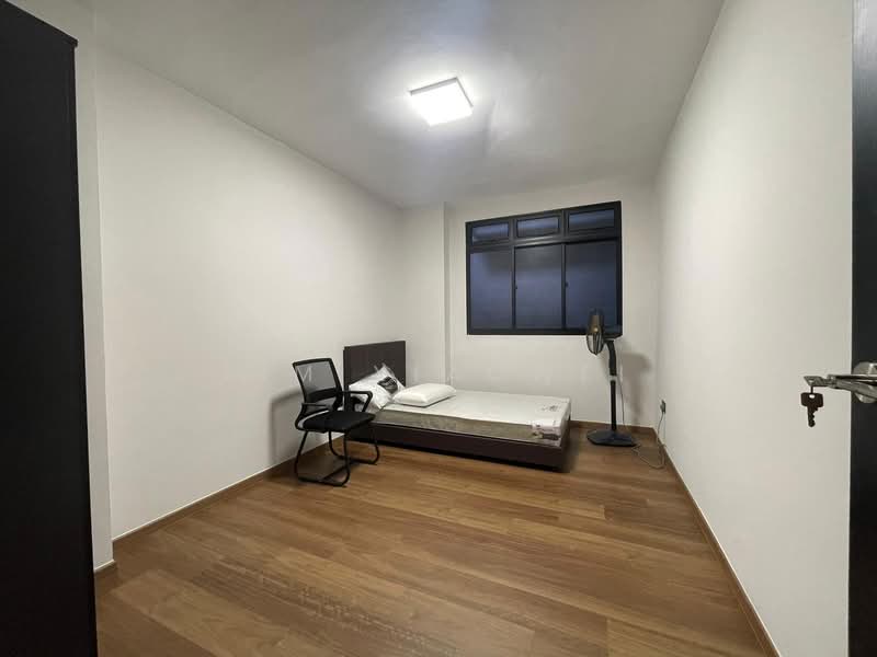 272A Jurong West Street 24, 272A Jurong West Street 24, Room Rental, 120 sqft, HDB Flat For Rent, by Lim Xiaowei, 500040041 - Common Bedroom 2 - PropertyGuru.com.sg
