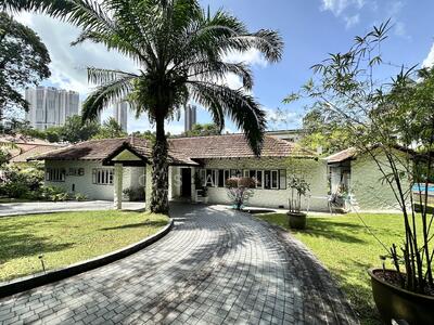 For Rent - Charming colonial GCB with lush greenery in D10