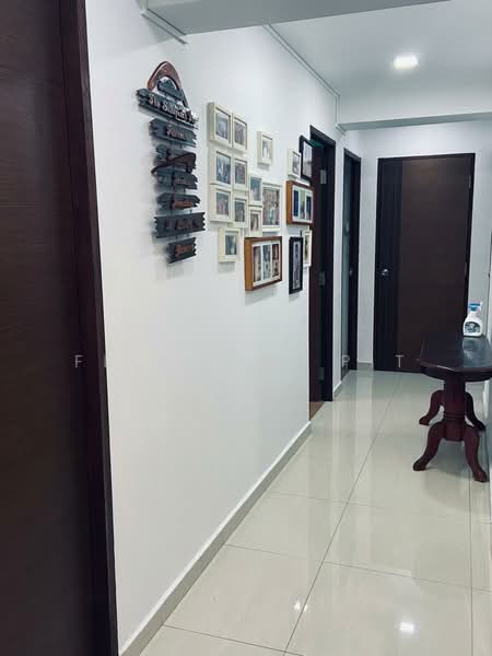 793 Woodlands Avenue 6, 793 Woodlands Avenue 6, 3 Bedrooms, 1,302 sqft, HDB Flat For Sale, by Florence P T, 500040212 - Corridor - PropertyGuru.com.sg