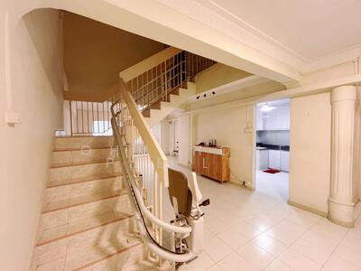 For Sale - 405 Jurong West Street 42