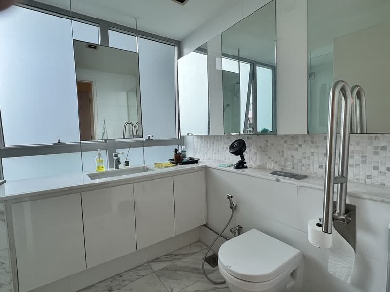The Minton, 147 Hougang Street 11, 3 Bedrooms, 1,335 sqft, Condominium For Sale, by Michael Wong, 500040320 - Bathroom - PropertyGuru.com.sg