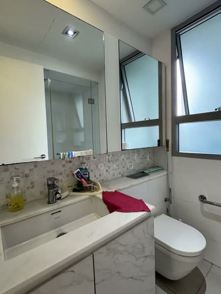 The Minton, 147 Hougang Street 11, 3 Bedrooms, 1,335 sqft, Condominium For Sale, by Michael Wong, 500040320 - Bathroom - PropertyGuru.com.sg