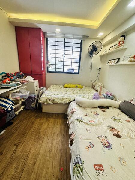 12 Taman Ho Swee HDB Flat For Sale at S$ 388,000 | PropertyGuru Singapore