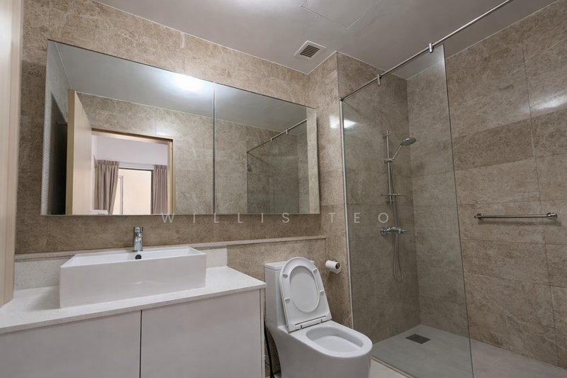 Boathouse Residences Condominium For Sale at S$ 800,000 | PropertyGuru Singapore - Bathroom
