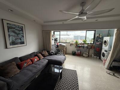 For Sale - 712 Hougang Avenue 2