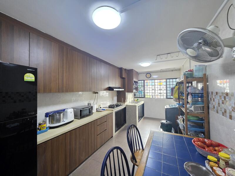 For Sale - 122 Paya Lebar Way