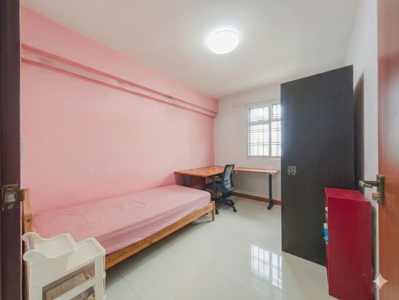 803B Keat Hong Close HDB Flat For Sale at S$ 618,000 | PropertyGuru Singapore - Common Room 2