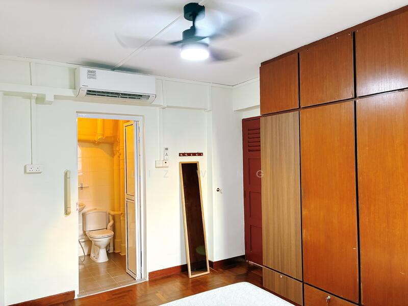 Cheap Master Bedroom Fully Furnished Immediate Includes Wifi and Utilities, , Room Rental, 250 sqft, HDB Flat For Rent, by Liz Weng, 500040513 - Bedroom - PropertyGuru.com.sg