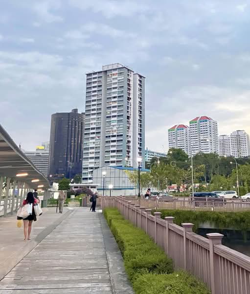 Cheap Master Bedroom Fully Furnished Immediate Includes Wifi and Utilities, , Room Rental, 250 sqft, HDB Flat For Rent, by Liz Weng, 500040513 - Exterior - PropertyGuru.com.sg