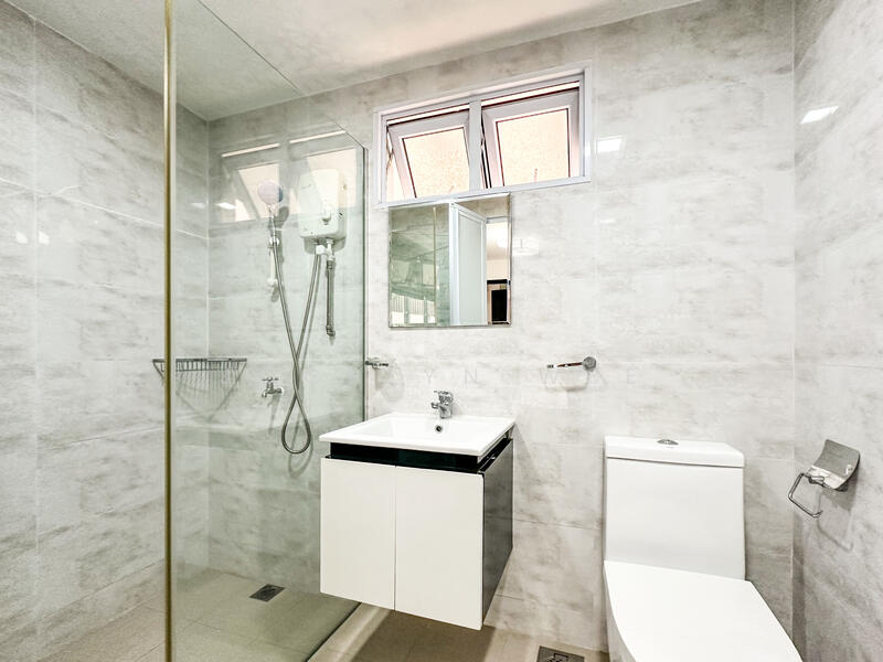 Lvl 1 - Bedroom 1' s Ensuite Bathroom