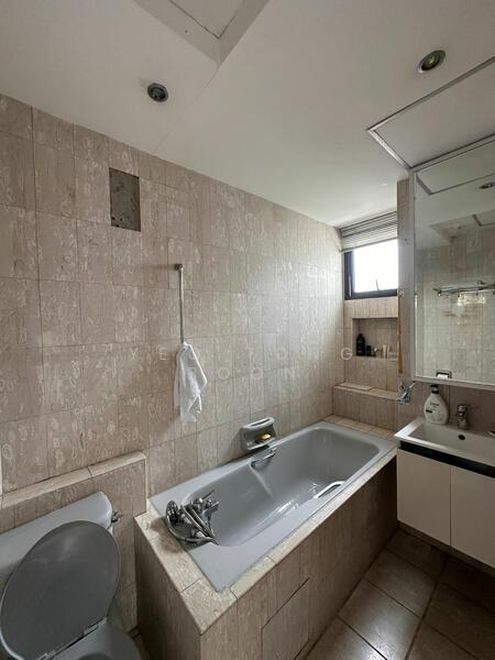 D'Grove Villas Condominium For Sale at S$ 7,600,000 | PropertyGuru Singapore - Bathroom