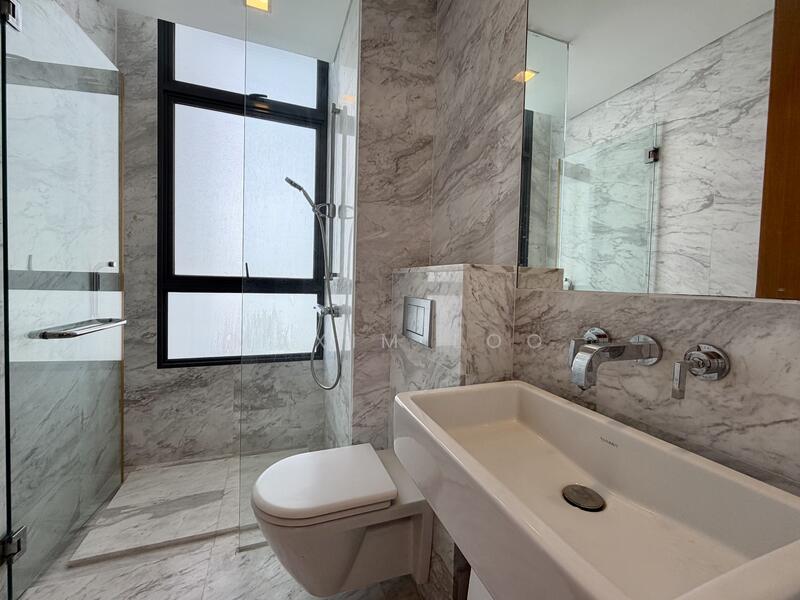 Skypark @ Somerset, 22 Saint Thomas Walk, 4 Bedrooms, 3,347 sqft, Apartment For Rent, by Maxim Loo, 500040611 - Bathroom - PropertyGuru.com.sg